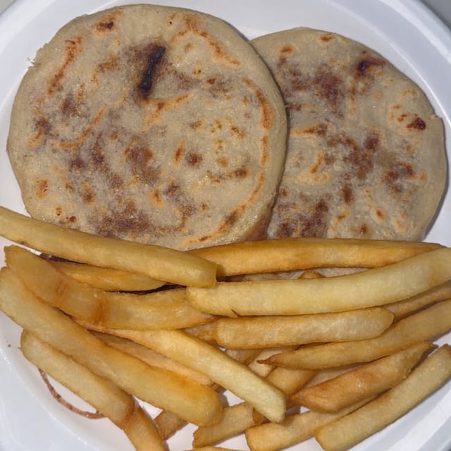 Kids Pupusa Platter / 2 Mini Pupusas.
