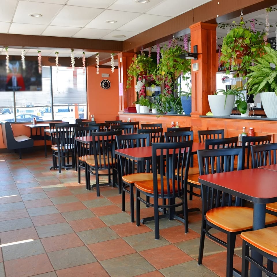 A Great Atmosphere at Both Locations